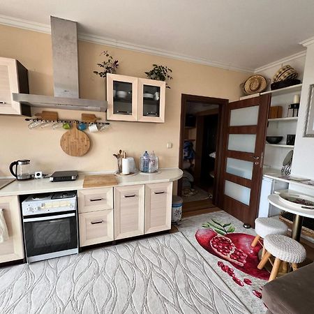 Downtown Central Apartment With Working Kitchen, City Views & Free Parking Kazanlak Exterior photo
